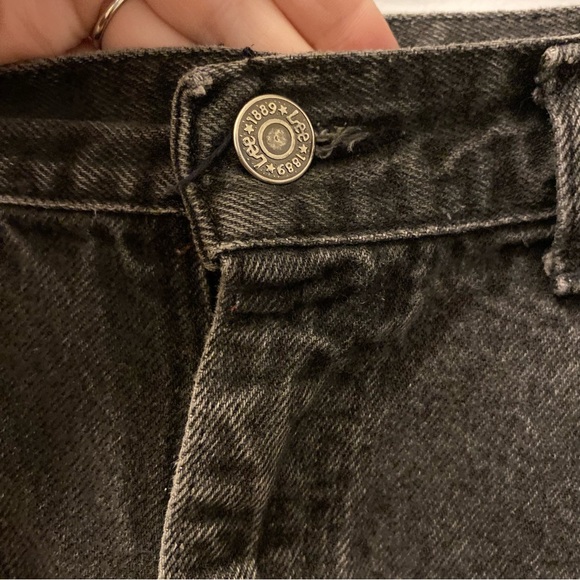 Vintage Lee Denim Shorts - Picture 3 of 13
